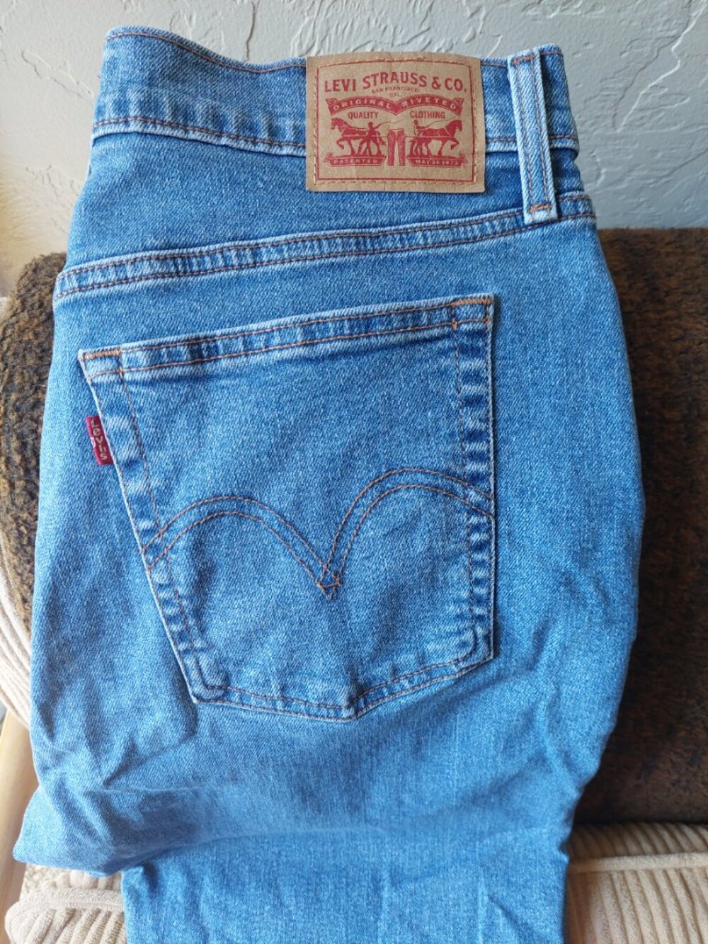 Levi's Wedgie Straight High Rise Blue Jeans W 32 L 27 Ankle Button Fly Stretch